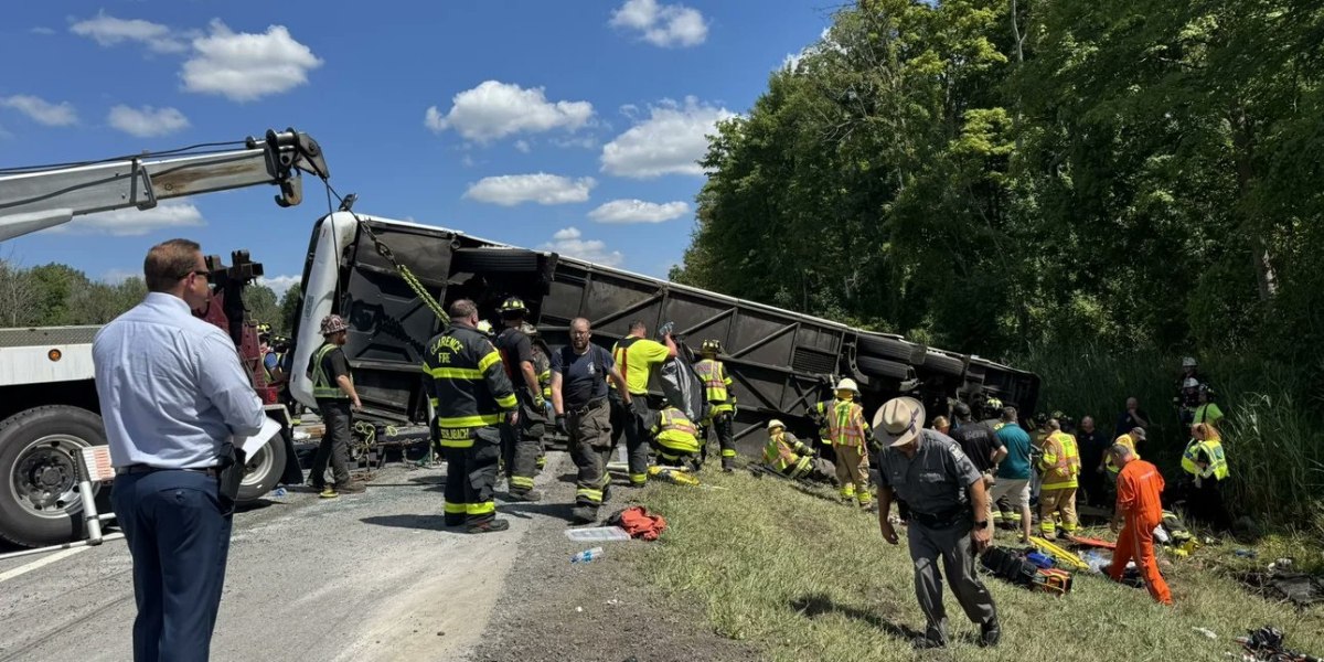 5 νεκροί και δεκάδες τραυματίες στη Νέα Υόρκη – Τροχαίο με τουριστικό λεωφορείο [βίντεο]