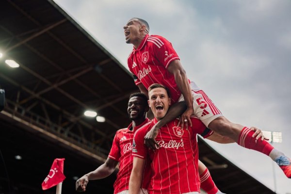 Νότιγχαμ Φόρεστ – Μπρέντφορντ 3-1: Οι reds έκαναν πάρτι στην πρεμιέρα της Πρέμιερ Λιγκ