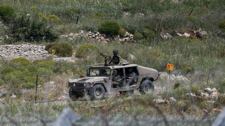 Ισραήλ: Αναφορές ότι διεξάγει χερσαίες επιχειρήσεις στη νότια Συρία