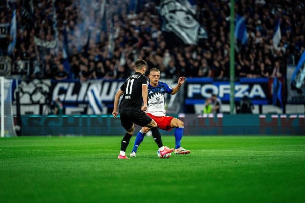 Αμβούργο – Σαν Πάουλι 0-2: Διπλό στο ντέρμπι και «σεφτέ» για την ομάδα του Σάλιακα