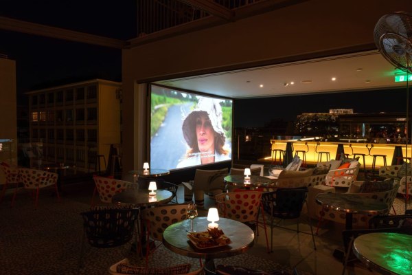 Fresh Air Cinema: Η 7η Τέχνη με θέα την Ακρόπολη