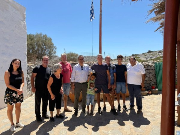 Σε Αμοργό, Λιάδια, Κίναρο και Λέβιθα ο Παπασταύρου – Στην ατζέντα η πρωτοβουλία «Αμοργόραμα»