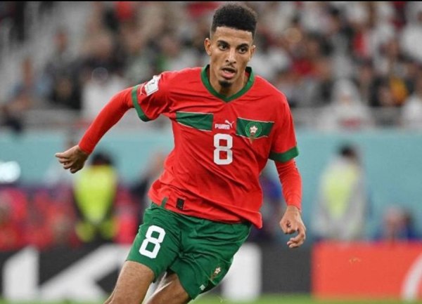 «Η Εσπανιόλ εξετάζει ξανά τον Αζεντίν Ουναΐ»