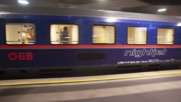 In-Austria-man-clings-to-high-speed-trai