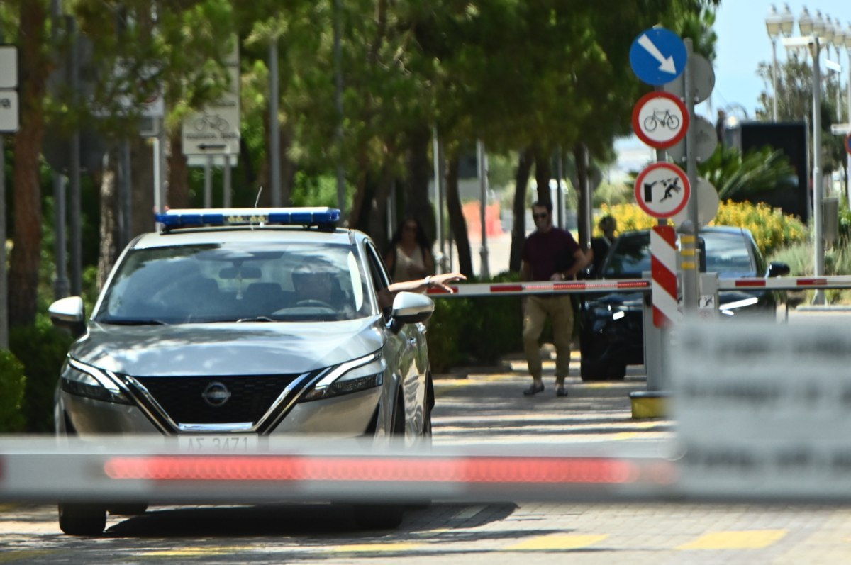 Παλαιό Φάληρο: Το Σάββατο στον εισαγγελέα η μητέρα του νεκρού κοριτσιού – Τι βρήκε η αστυνομία στο σπίτι τους