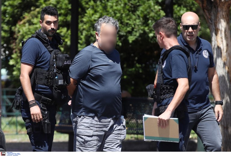 Παλλήνη: Εθισμένος στον τζόγο ο δημοτικός υπάλληλος που κατηγορείται για εμπρησμούς