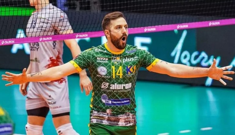 Μαξιμιλιάνο Καβάνα: Ο «μάγος» της πάσας στον Ολυμπιακό (vids)