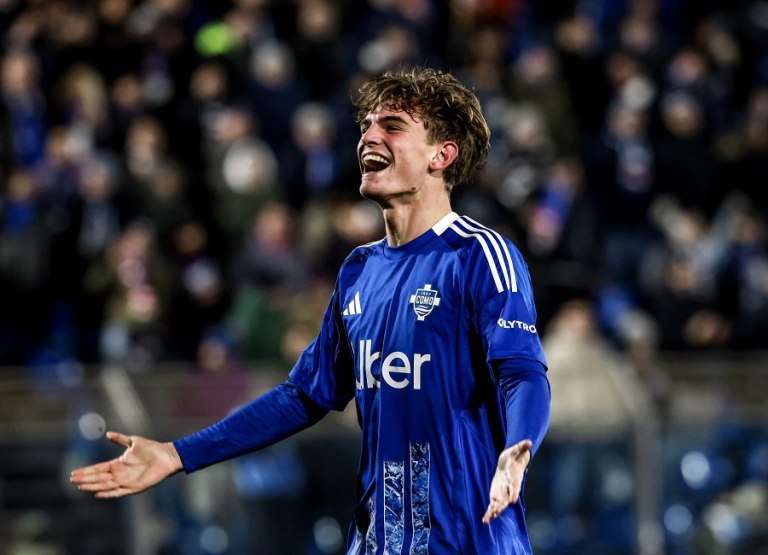 Η Ρεάλ Μαδρίτης «μπλόκαρε» πιθανή μεταγραφή του Νίκο Παζ στην Τότεναμ και τον κάνει δικό της