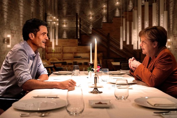 «Ο Ορλάντο Μπλουμ σε δείπνο με την Άνγκελα Μέρκελ»: Ο σταρ τρολάρει την Κέιτι Πέρι για τον Τζάστιν Τριντό