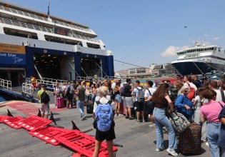Απαγόρευση απόπλου: Δεμένα παραμένουν τα πλοία στα λιμάνια – Ταλαιπωρία για χιλιάδες επιβάτες