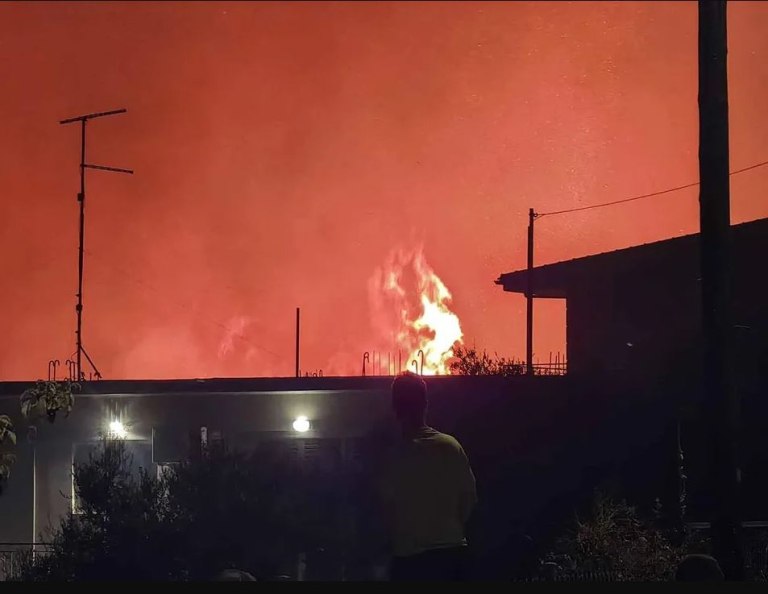 Infographic δείχνει την εκκένωση στο αστικό ιστό της Πάτρας, μόλις 2 χλμ. από το κέντρο