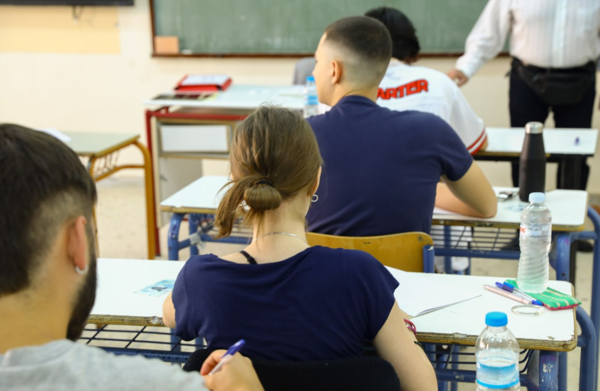 Πανελλαδικές 2025: Ανακοινώθηκαν το πρόγραμμα και τα εξεταστικά κέντρα για τις επαναληπτικές των ΓΕΛ και ΕΠΑΛ