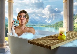 Η Σίντνεϊ Σουίνι μιλά για κορίτσια-επικριτές και φέρνει στο τραπέζι της συζήτησης τον Τζέικομπ Ελόρντι