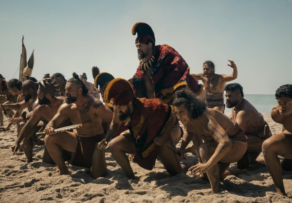 Chief of War: Γιατί μια σειρά για την ιστορία της Χαβάης γυρίζεται στη Νέα Ζηλανδία;