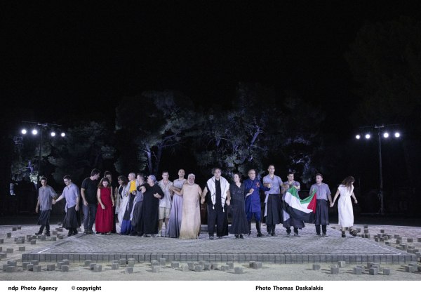 15.000 θεατές αποθέωσαν την «Ανδρομάχη» της Μαρίας Πρωτόπαππα στην Επίδαυρο