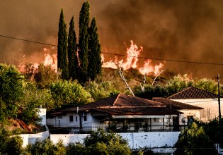Μεγάλη φωτιά στο Χελιδόνι Αρχαίας Ολυμπίας – Εκκενώσεις οικισμών