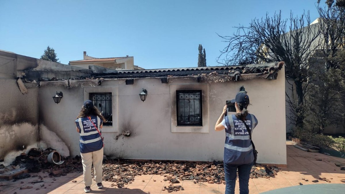 Συνεχίζεται η καταγραφή των ζημιών από τις φωτιές στην Αχαΐα – 47 αυτοψίες με 7 κόκκινα και 36 κίτρινα κτιρία