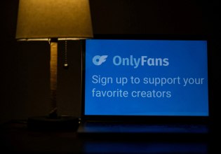O επικερδής κόσμος της πορνογραφίας: Τα δισεκατομμύρια της OnlyFans το 2024
