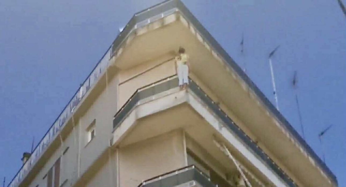 Τραγωδία στο Αγρίνιο – Γυναίκα αυτοκτόνησε πέφτοντας από τον 4ο όροφο πολυκατοικίας