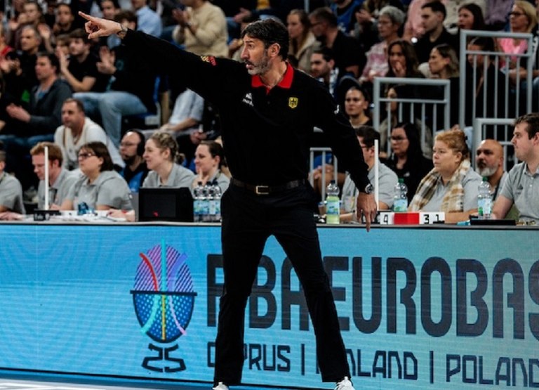 Ο Άλεξ Μουμπρού στο νοσοκομείο