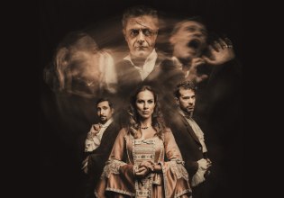 «Άνθρωπος Χωρίς Όνομα»: Επιστρέφει για δεύτερη χρονιά, αυτή τη φορά στο Θέατρο Αποθήκη