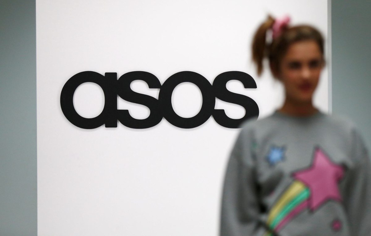 Μπροστά σε διαδοχικές αναποδιές η ASOS – Αβέβαιο το μέλλον της εταιρείας