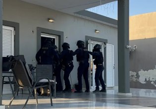 Αστυνομική επιχείρηση σε οικισμό στον Ασπρόπυργο – 12 συλλήψεις