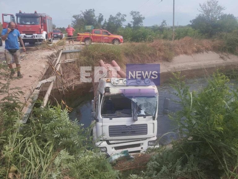Σέρρες: Βυτιοφόρο με λύματα ανατράπηκε σε κανάλι, πριν τις φυλακές Νιγρίτας