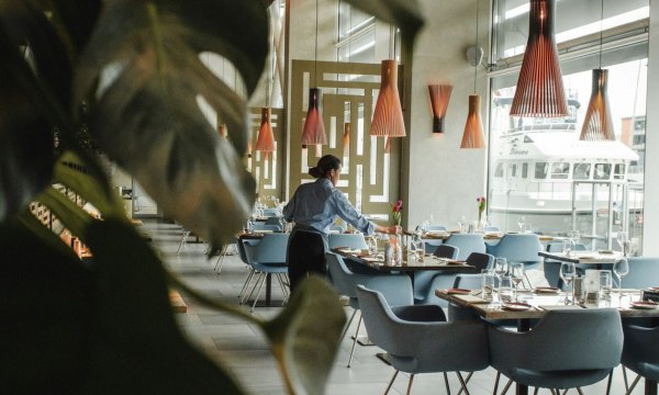 Αργία του Δεκαπενταύγουστου: Πώς αμείβεται για τους εργαζόμενους στον ιδιωτικό τομέα