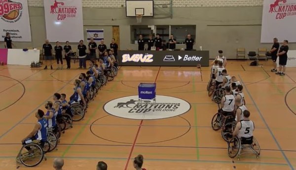 Βρετανοί αθλητές γύρισαν πλάτη στον ισραηλινό ύμνο σε ένδειξη διαμαρτυρίας για τη Γάζα – Δείτε βίντεο