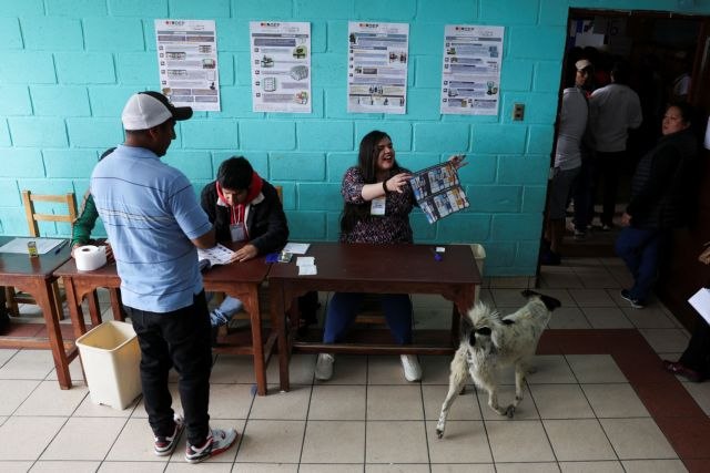 Βολιβία: Δυο υποψήφιοι της Δεξιάς προκρίνονται στον δεύτερο γύρο των προεδρικών εκλογών