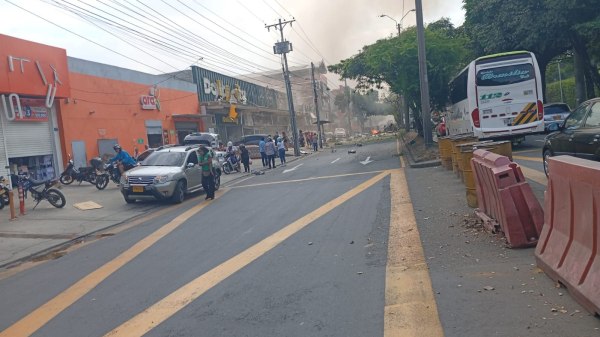 Κολομβία: Τουλάχιστον 5 νεκροί και 36 τραυματίες σε βομβιστική επίθεση μπροστά από αεροπορική βάση