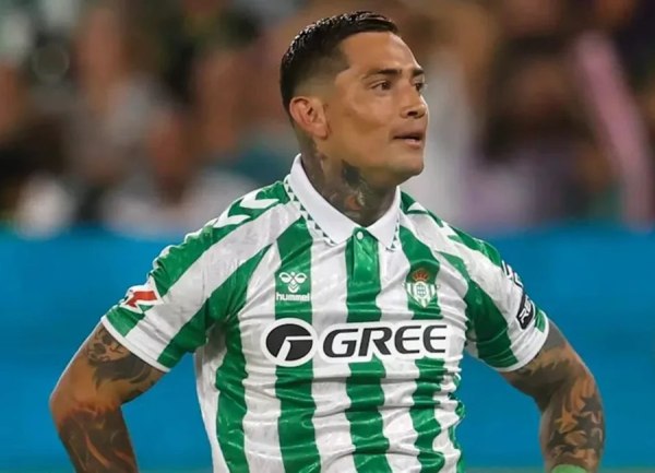 Ισπανικά ΜΜΕ: «Ο Άρης έχει καταθέσει μια ελκυστική προσφορά στον Τσίμι Άβιλα»