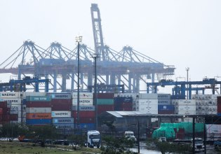 Εντός των ημερών οι νέοι αμερικανικοί δασμοί για χάλυβα και chip