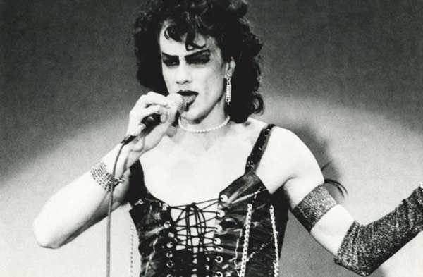 «Όλοι χαϊδεύονταν υπόγεια»: Το Rocky Horror Picture Show 50 ετών – Μιλάνε όσοι το έζησαν
