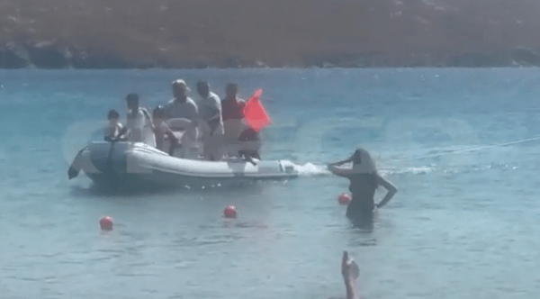 Λήμνος: Δραματική διάσωση 9 παιδιών που παρασύρθηκαν στα ανοιχτά από τους θυελλώδεις ανέμους [βίντεο]