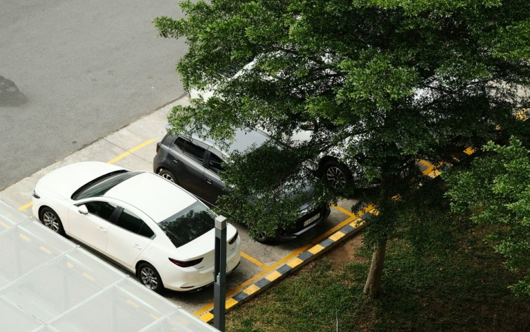 Πάγκινγκ σε τιμές διαμερίσματος – 170.000 ευρώ για αγορά μίας θέσης στην Αθήνα