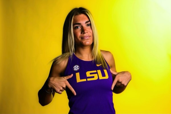 H αδερφή του Ντουπλάντις είναι κούκλα και κάνει επίσης άλμα επι κοντώ (pics)