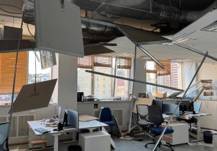 Ουκρανία: Επλήγη το κτίριο της αντιπροσωπείας της ΕΕ στο Κίεβο – Καταδικάζουν φον ντερ Λάιεν και Κόστα