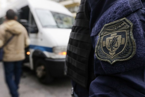 Η εγκληματικότητα στην Αθήνα χτυπά «κόκκινο» – Βίντεο ντοκουμέντο από διάρρηξη σε σπίτι στον Άγιο Δημήτριο