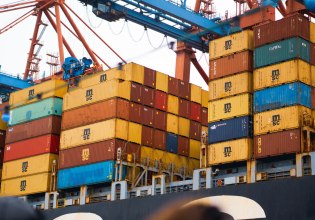 Η Κίνα δημιουργεί το μεγαλύτερο ναυπηγικό όμιλο στον κόσμο