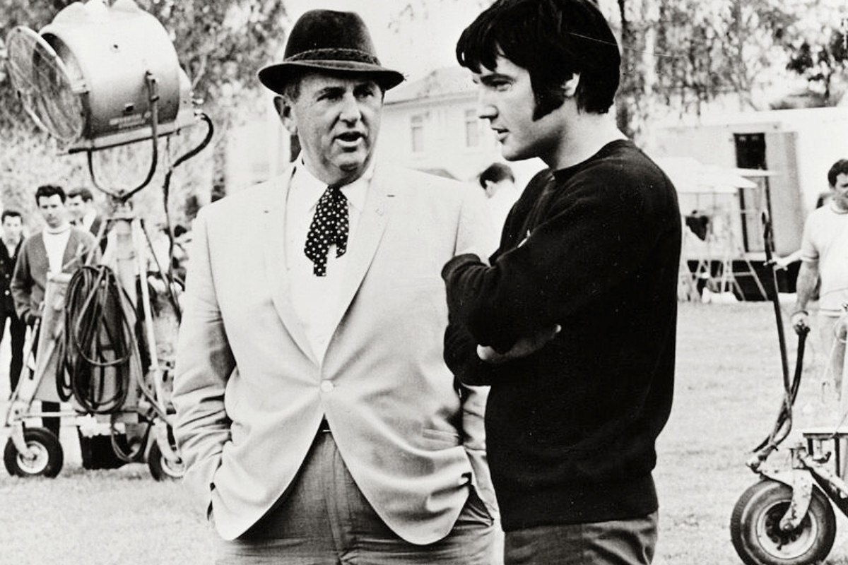 Εκβιαστής νταής ή άγγελος προστάτης; Ο Έλβις, ο συνταγματάρχης και η Μαφία του Μέμφις σε αέναο πόλεμο