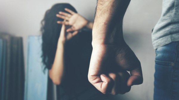 Χανιά: Τουλάχιστον δέκα μαχαιριές δέχθηκε η 46χρονη από τον σύντροφό της – Στον ανακριτή την Τρίτη ο 56χρονος