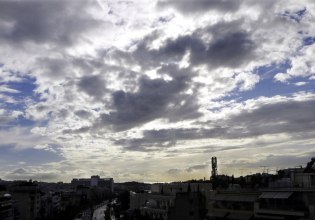 Καιρός: Βροχές και καταιγίδες από το μεσημέρι – Τα φαινόμενα θα είναι ισχυρά σε Ήπειρο, Θεσσαλία και Στερεά