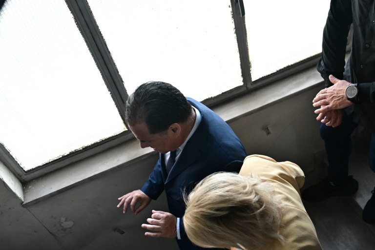 Άδωνις Γεωργιάδης: Κάνει το μαύρο – άσπρο και εισπράττει την οργή πολιτών και υγειονομικών – Αντιδράσεις της αντιπολίτευσης