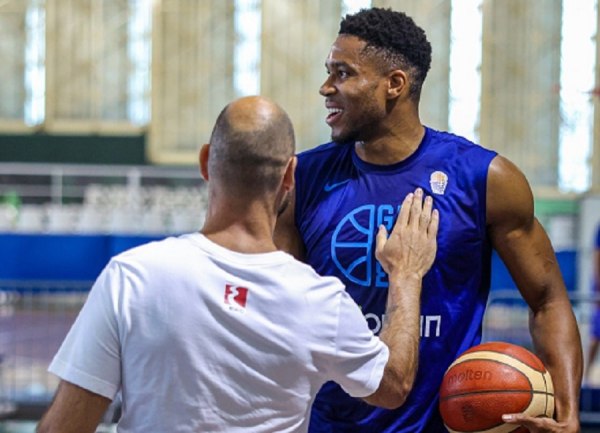 Εθνική Ελλάδας: Χωρίς τον Γιάννη Αντετοκούνμπο στο πρώτο της φιλικό με το Βέλγιο – Με 14 παίκτες η αποστολή