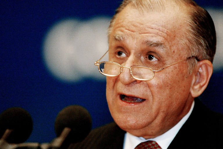 Πέθανε ο πρώην πρόεδρος της Ρουμανίας Ίον Ιλιέσκου – Ο ταραχώδης τρόπος που ανήλθε στην εξουσία