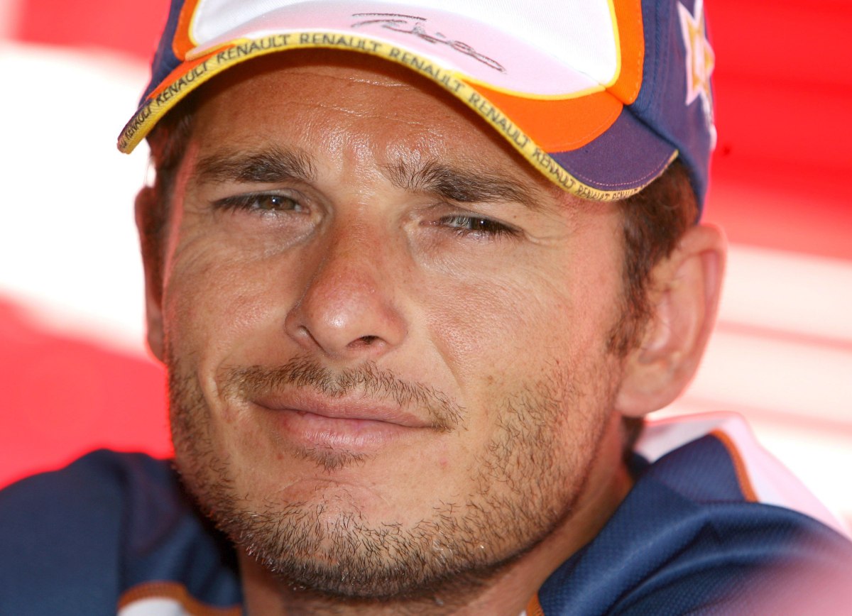 Ιταλός τουρίστας έπεσε πάνω στον Τζιανκάρλο Φισικέλα στη Μύκονο και του ξέφυγαν μερικά «γαλλικά» από τη χαρά του