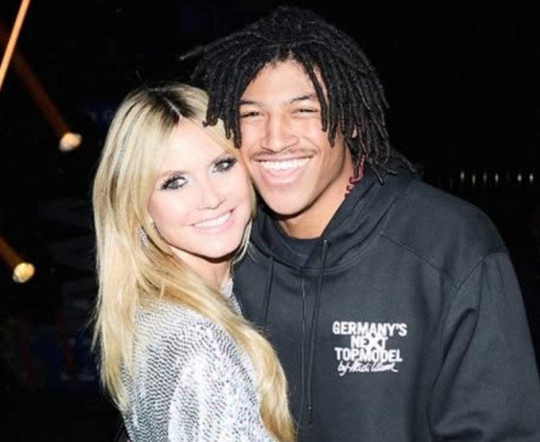 Χάιντι Κλουμ: Ο 19χρονος γιος της περπάτησε σε πασαρέλα και εκείνη δηλώνει περήφανη μητέρα