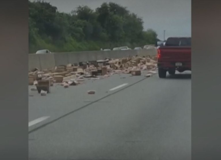 Μποτιλιάρισμα και 4 τραυματίες από πτώση… χοτ ντογκ